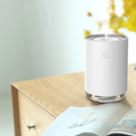 Umidificador Ultrassónico USB 230ml Portátil com Aromaterapia e Luz LED, Difusor de Névoa Fria para Quarto, Escritório e Mesa - Image 2